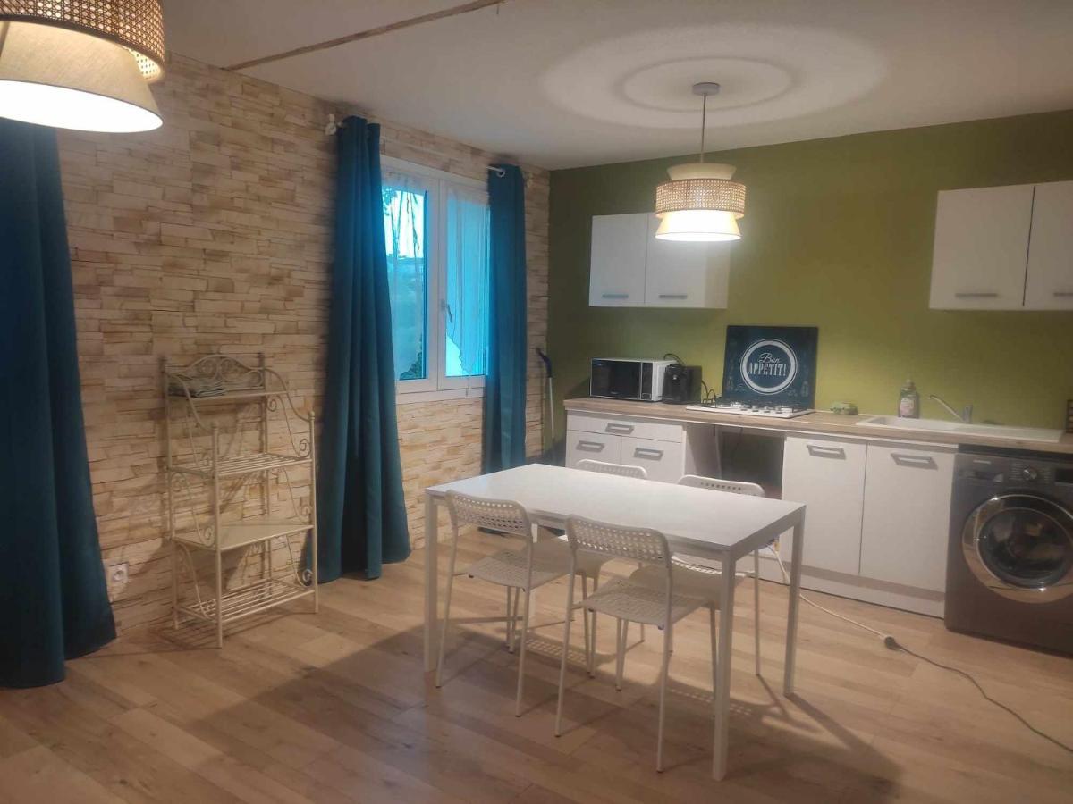 Apartmán Jad'Iss L'Isle-d'Abeau Exteriér fotografie